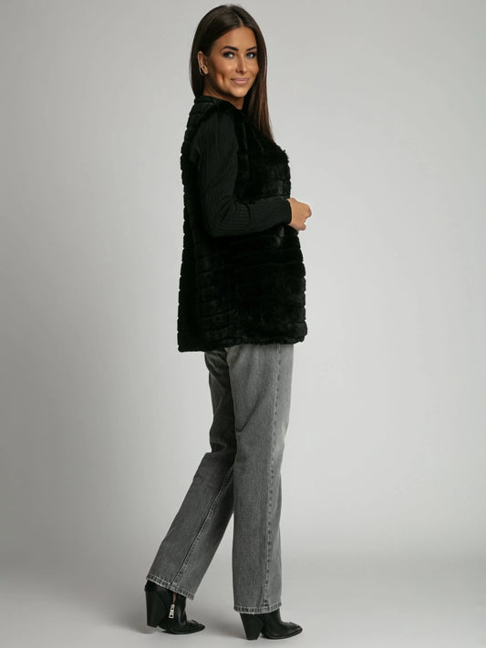 Women's fur vest, black 02114 - Which Mark