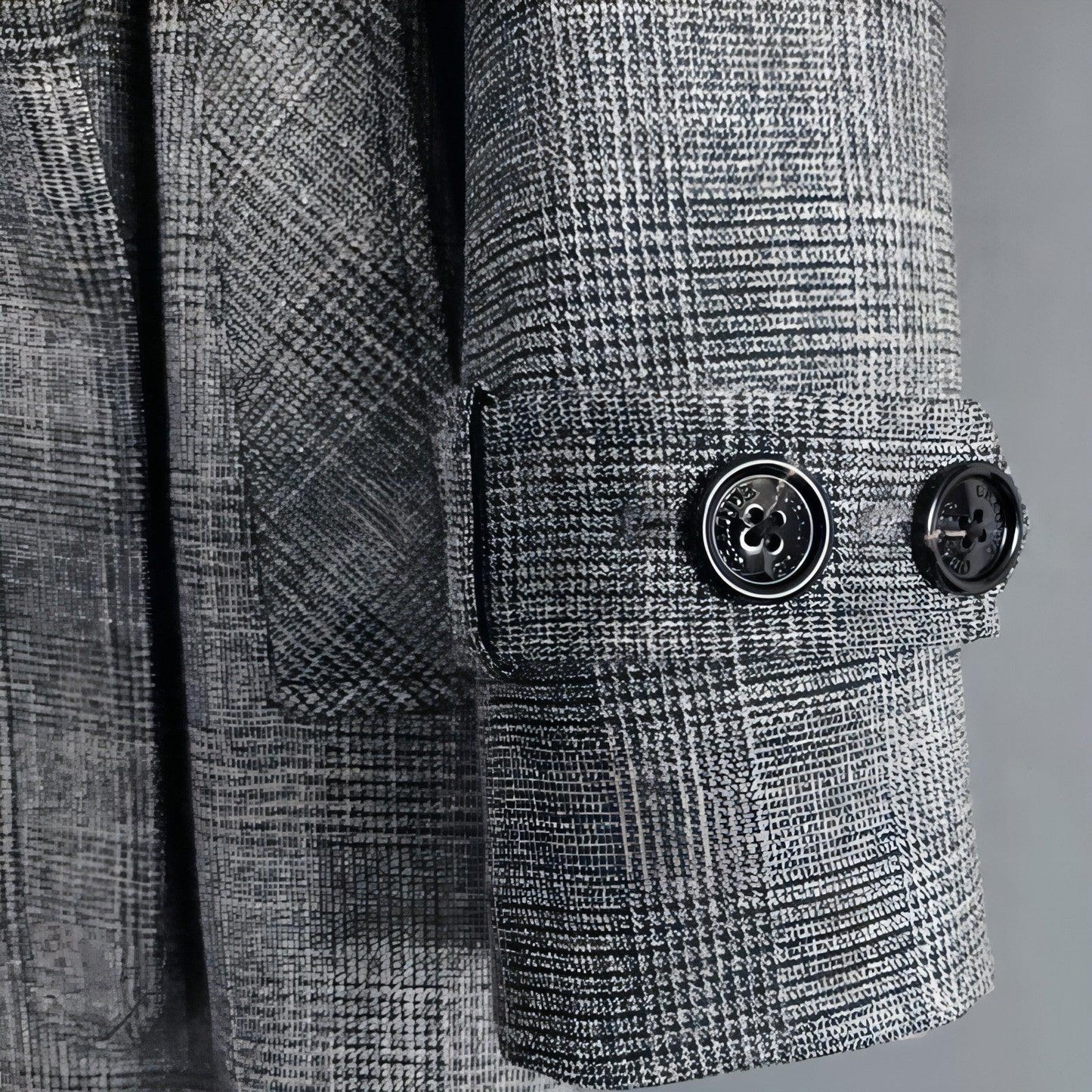 The Trenchcoat Is Over The Knee And Long Men - Which Mark