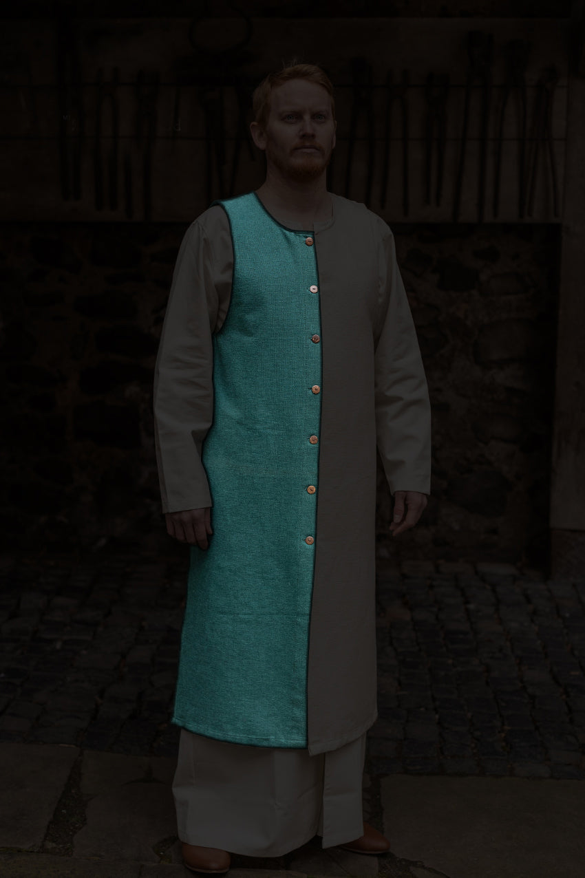 Right Side Tabard Auderic Green - Which Mark