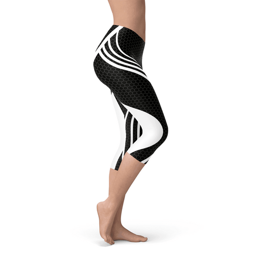 Womens Black Venom Capri Leggings - Which Mark
