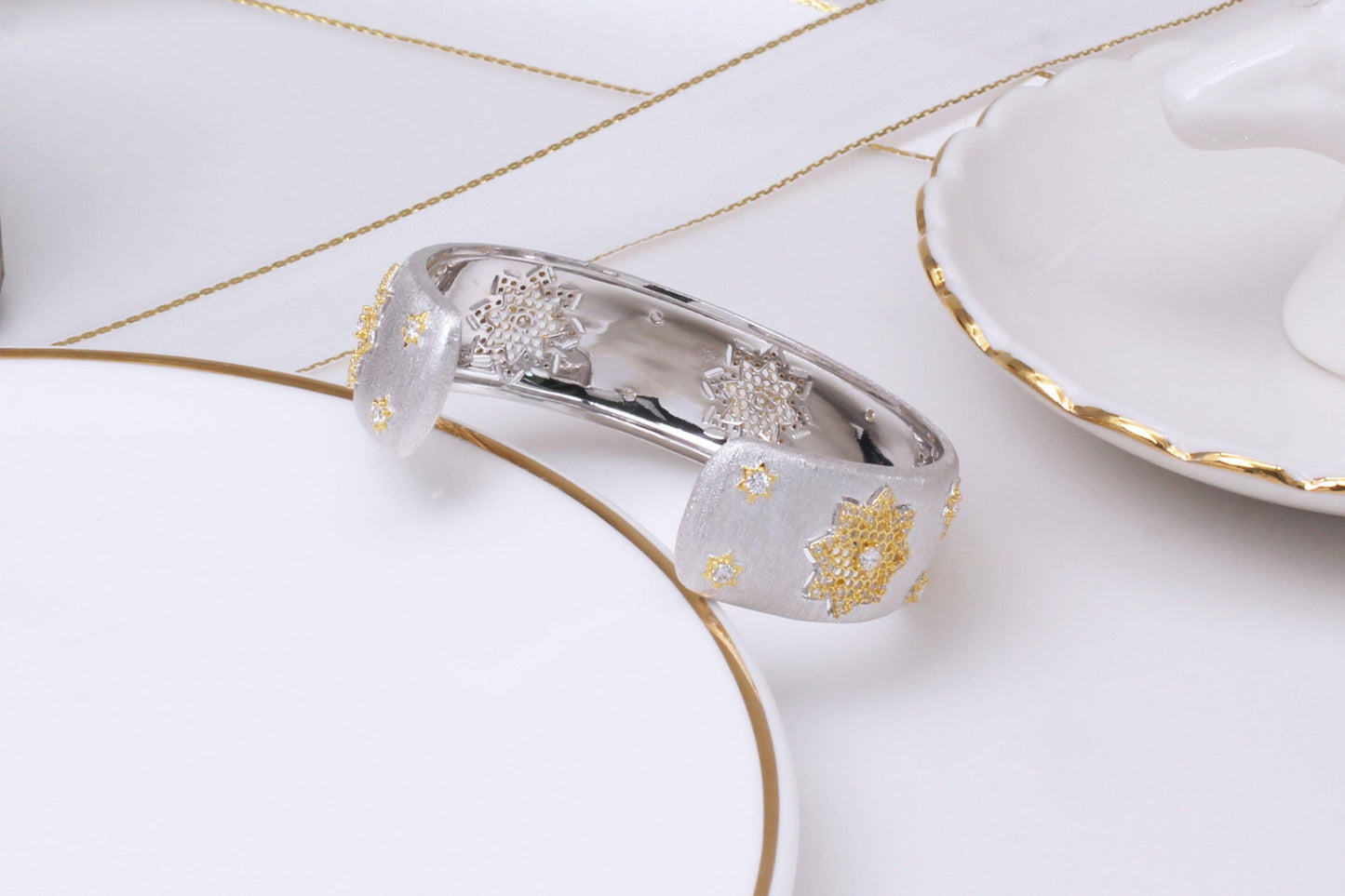 925 Silver Gold Plated Divided Snowflake Bracelet - Which Mark