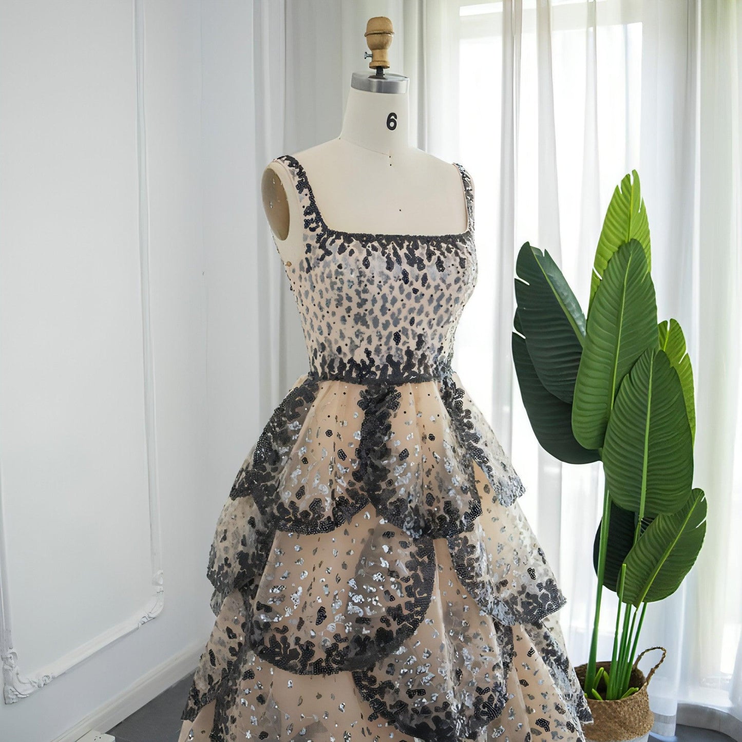 A1. Women's High-end Luxury Puffy Dress Skirt - Which Mark