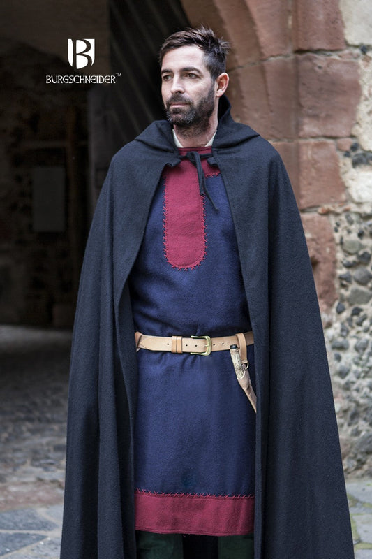 Wool Hooded Cloak Hibernus Black - Which Mark