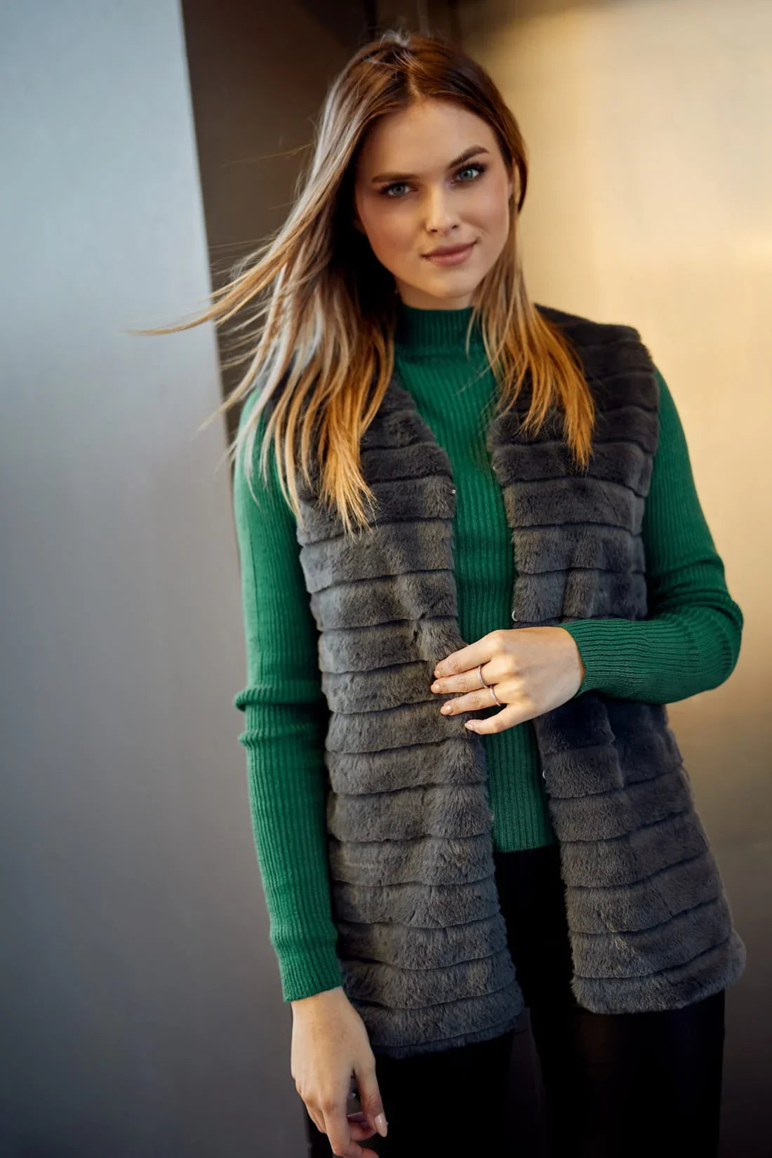 Women's fur vest, graphite 02114 - Which Mark