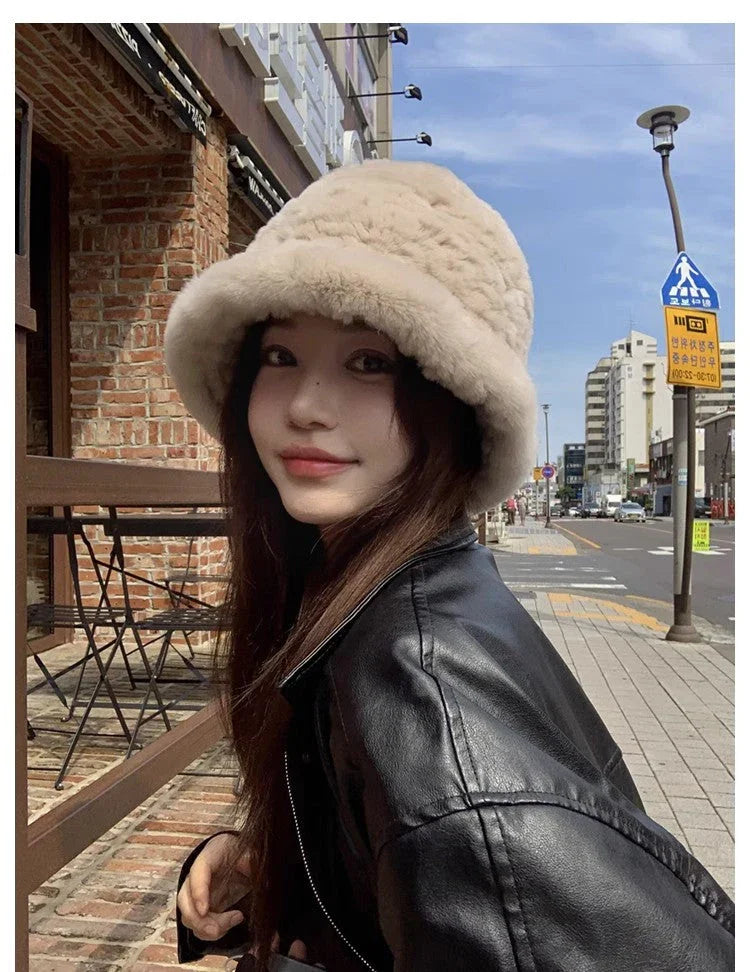 Rex rabbit fur hand-knitted bucket hat - Which Mark