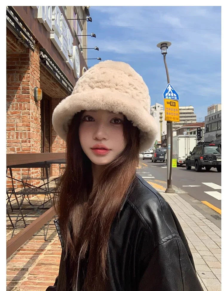 Rex rabbit fur hand-knitted bucket hat - Which Mark