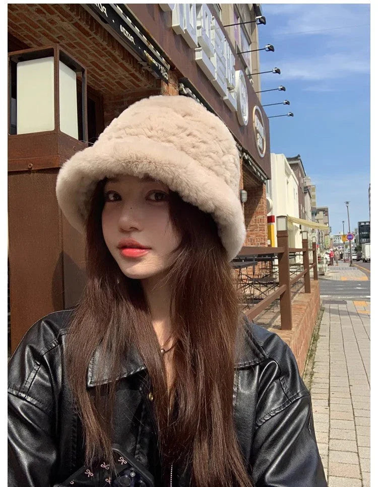 Rex rabbit fur hand-knitted bucket hat - Which Mark