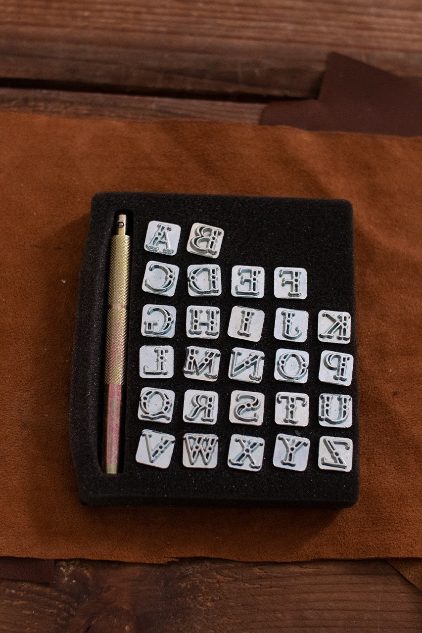 Embossing Tool Set Alphabet CASTELL (9.5 mm) - Which Mark