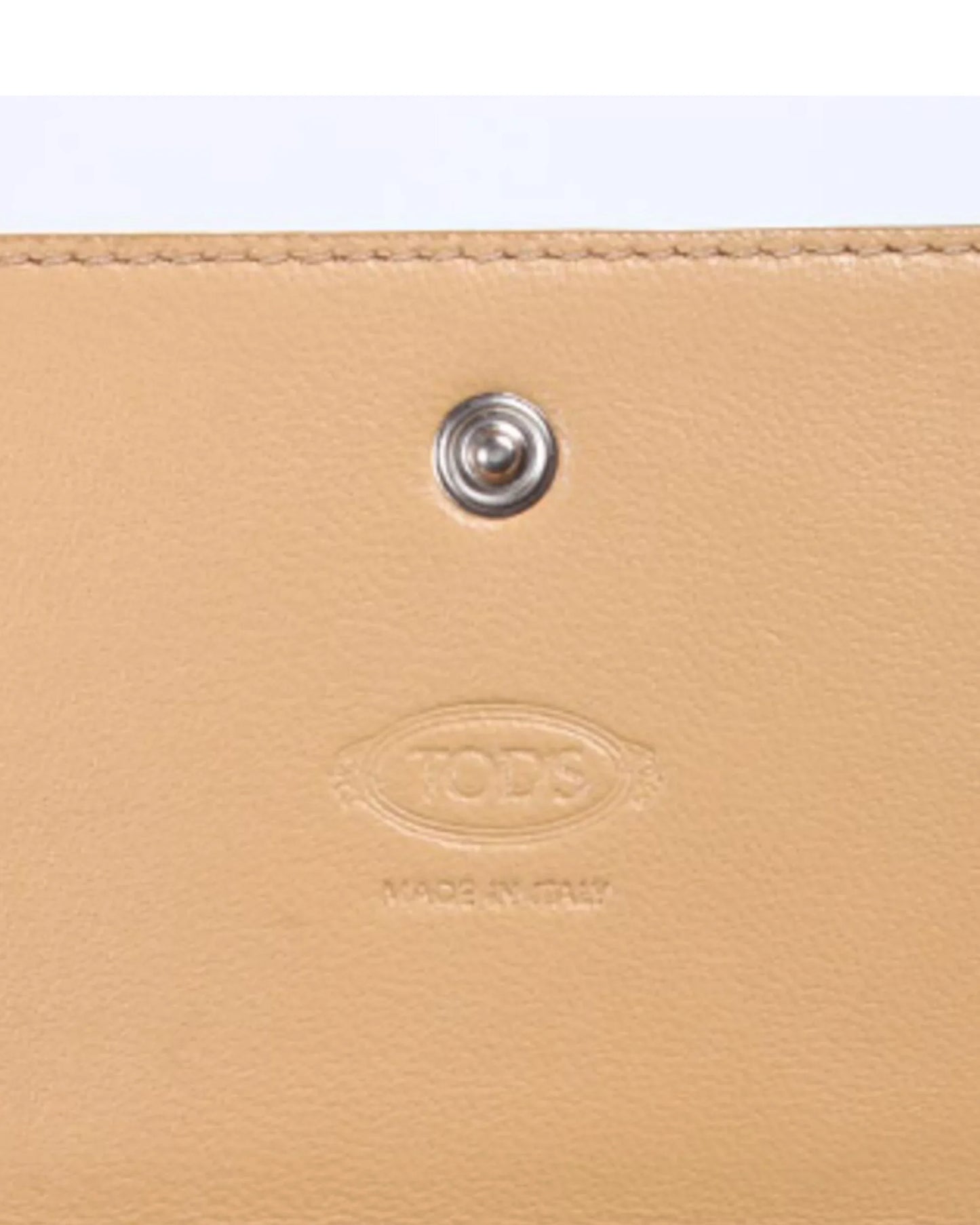 Tod's Womens Wallet XAW0F22FT606 - Which Mark