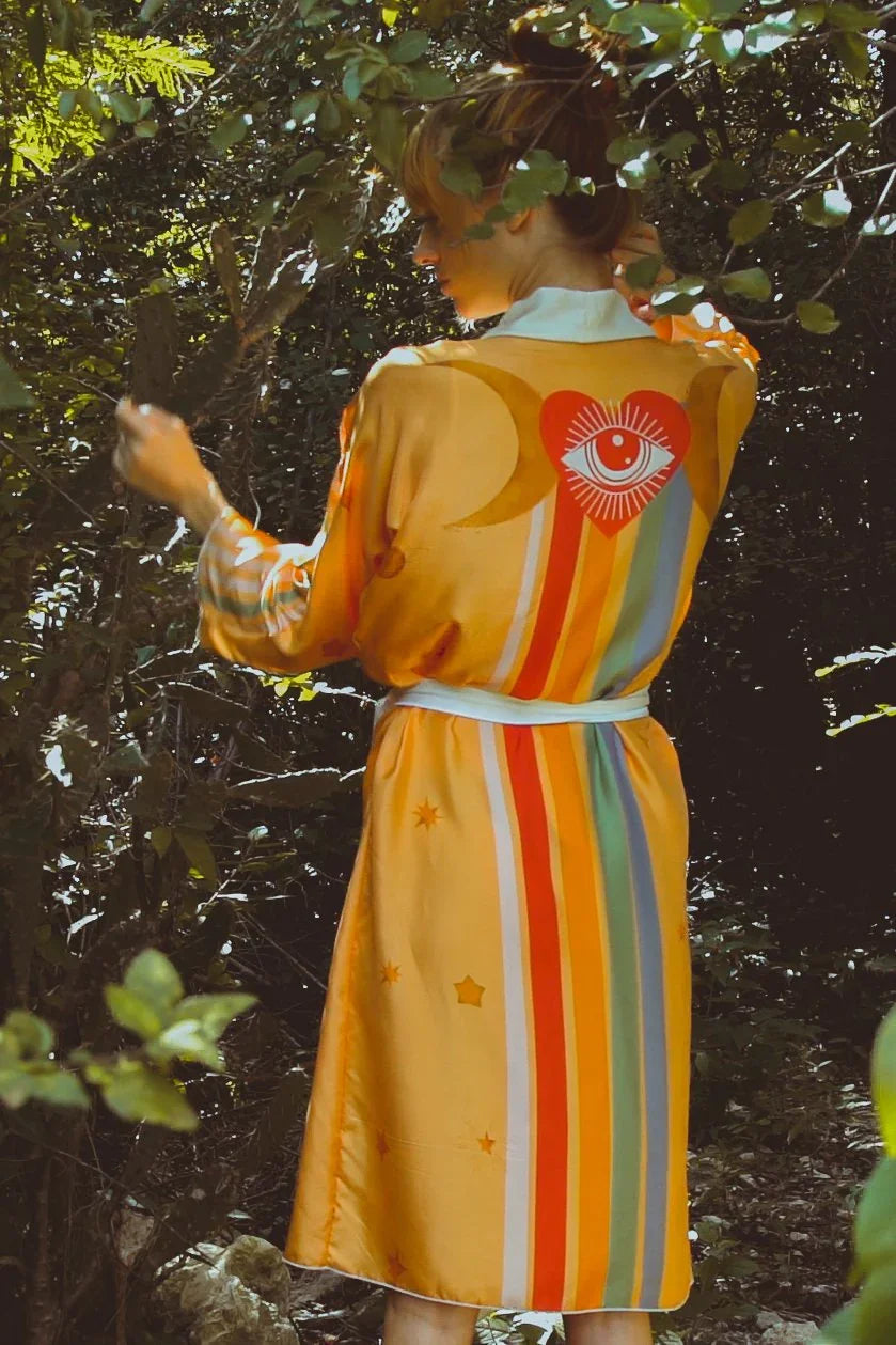 The Royal Robe in Yucatan Rainbow - Which Mark