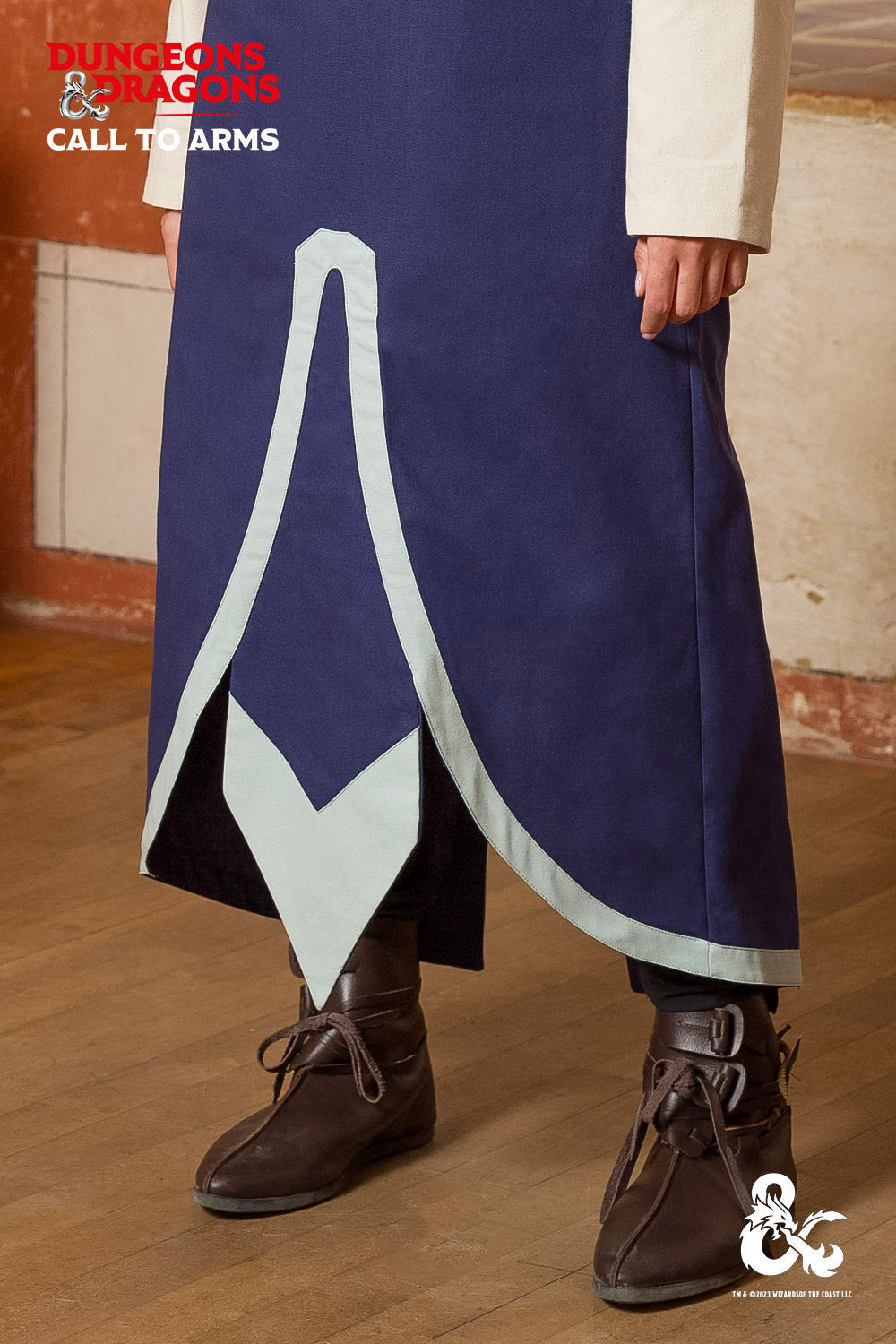 Dungeons & Dragons Cleric Tabard Blue/Ice Blue - Which Mark