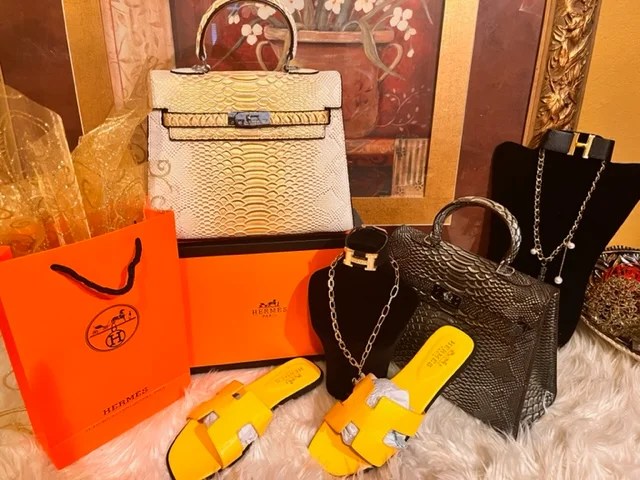 Women Crocodile Medium Bags - Which Mark