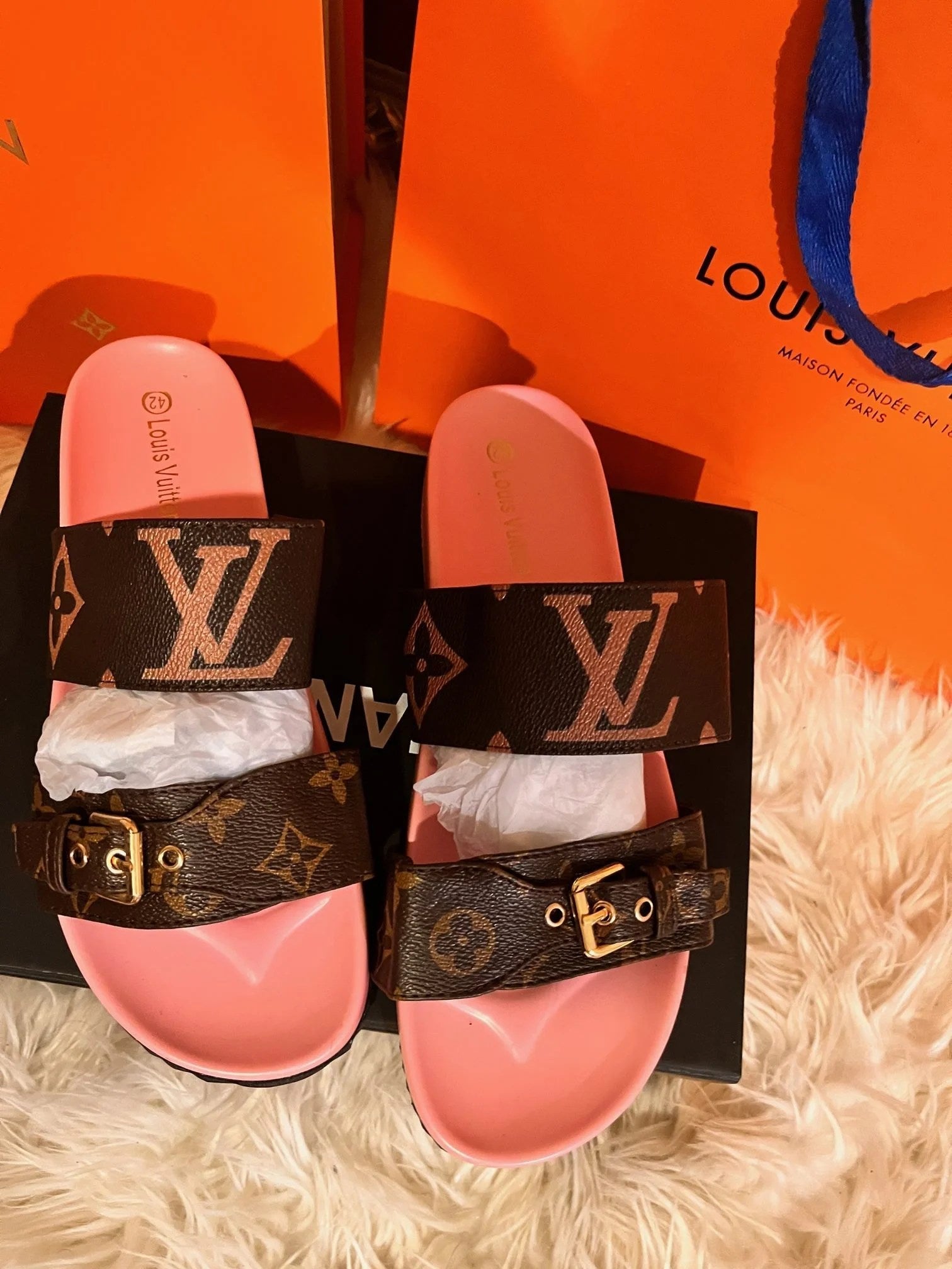 Fashion Flat Mule - Which Mark