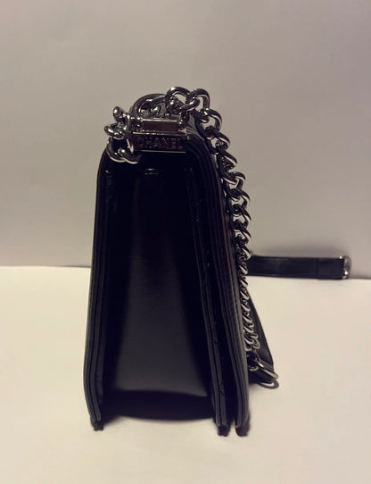 Charming Bags With Gold Handle Chain - Which Mark