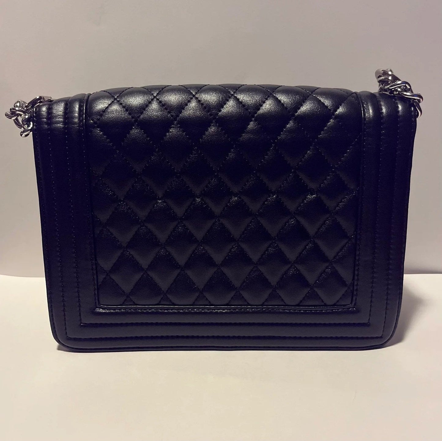 Charming Bags With Gold Handle Chain - Which Mark