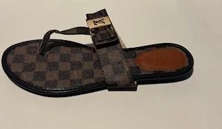 Fashion Thong Flat sandals - Which Mark