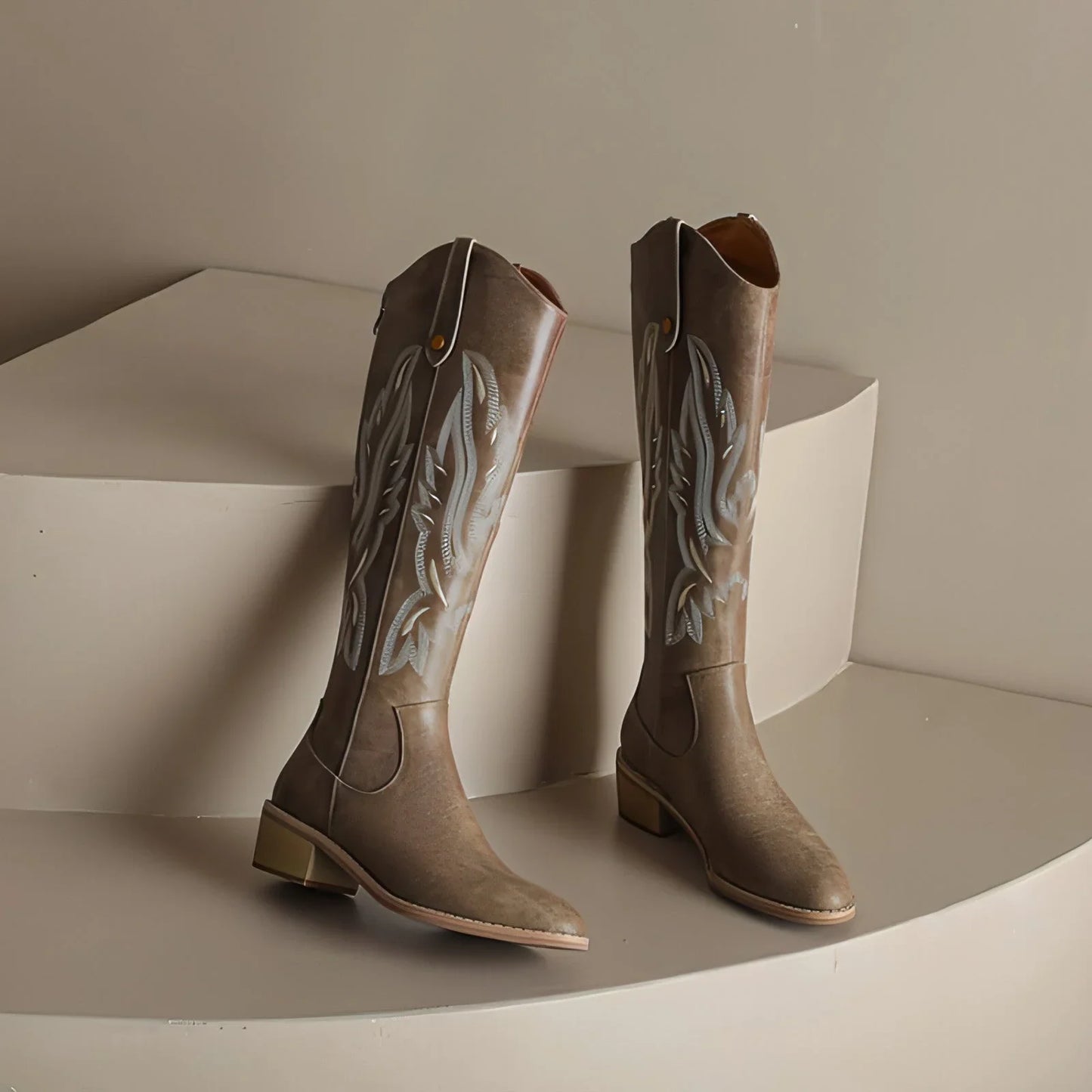 Retro Chunky Heel Embroidery Western Cowboy Boot Women - Which Mark