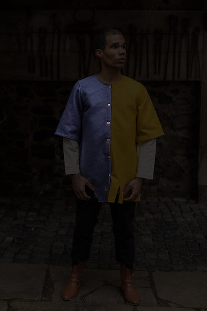 Right Side Surcoat Aleran Blue - Which Mark