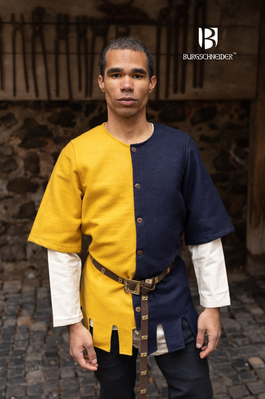 Right Side Surcoat Aleran Yellow - Which Mark