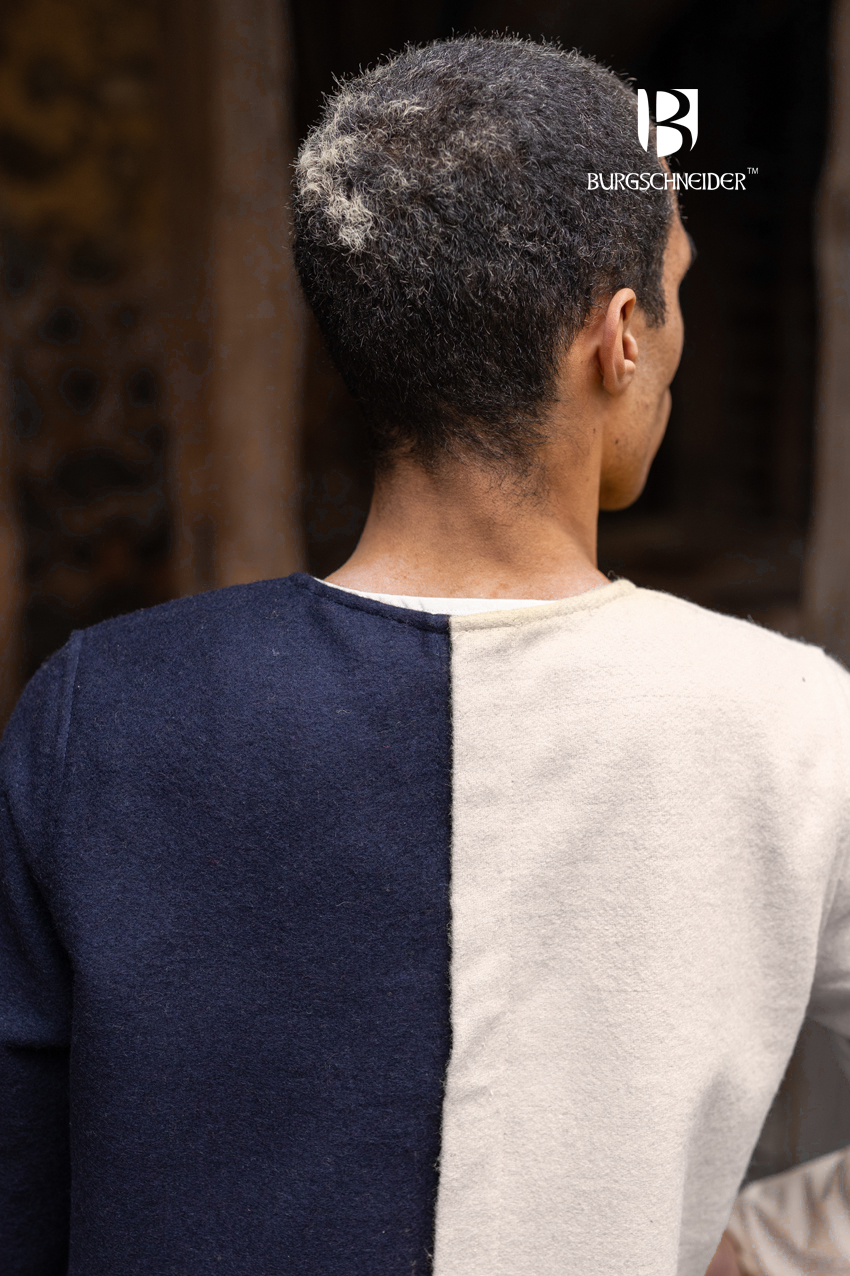 Right Side Surcoat Aleran Natural - Which Mark