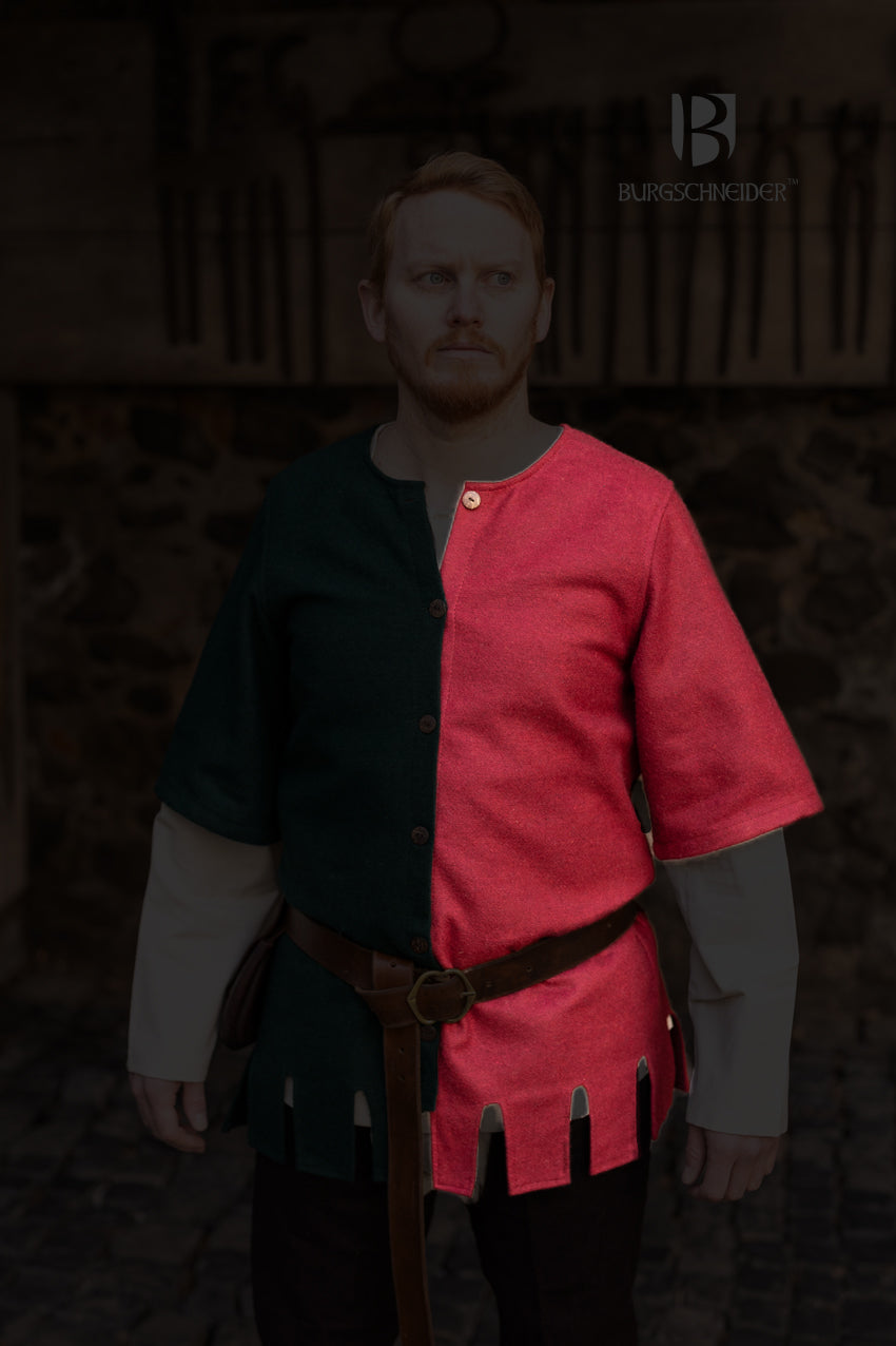 Left Side Surcoat Aleran Red - Which Mark