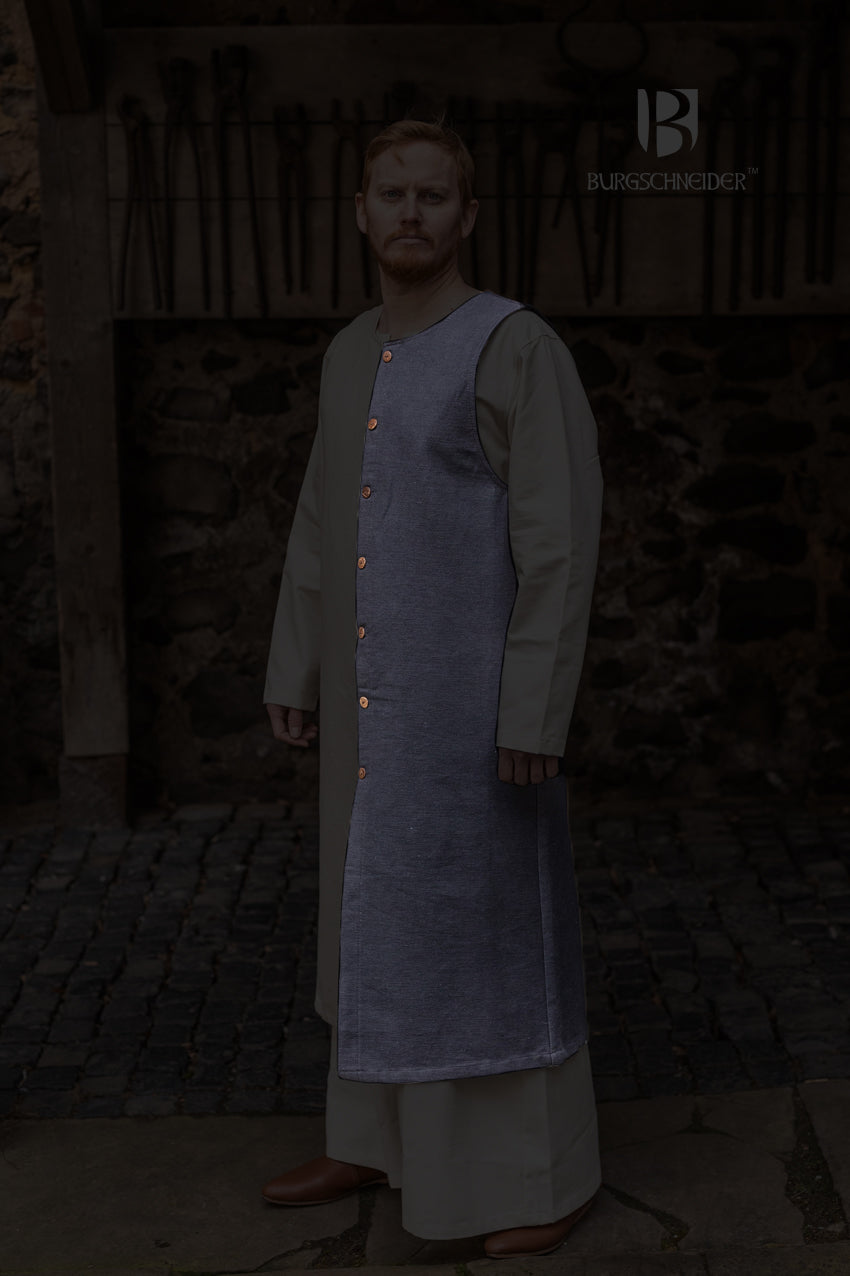 Left Side Tabard Auderic Black - Which Mark