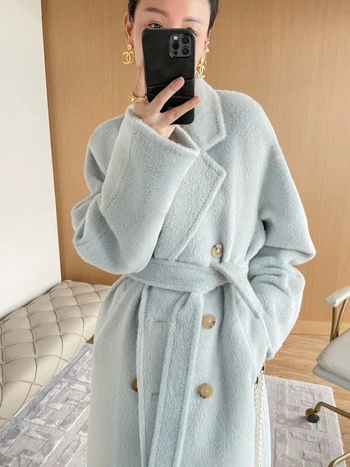 Solid Sail Sheep Camel Coat – Luxury & Warmth for Winter Elegance - Which Mark