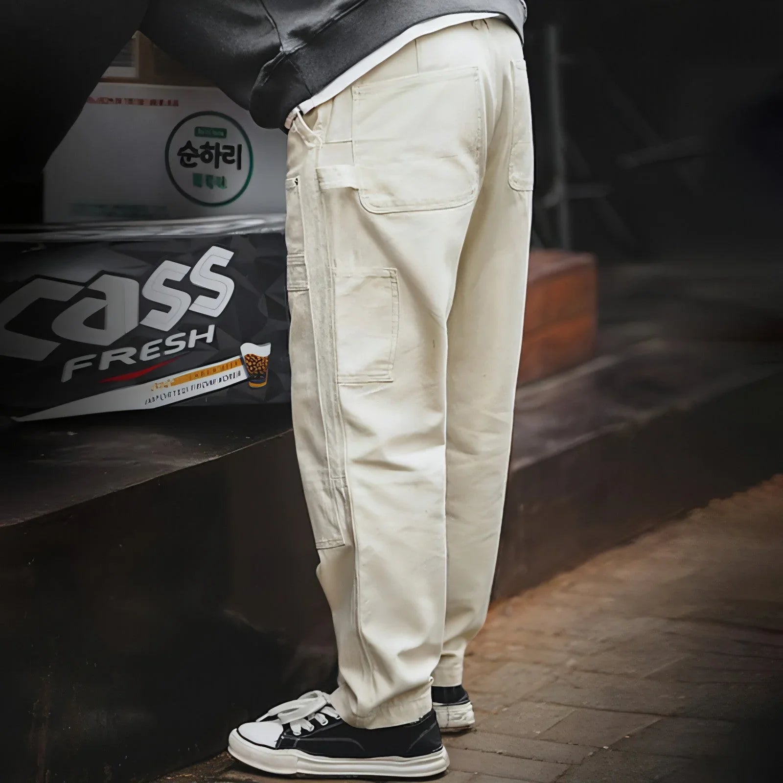 Retro Distressed Loose Creamy-white Jeans For Men - Which Mark