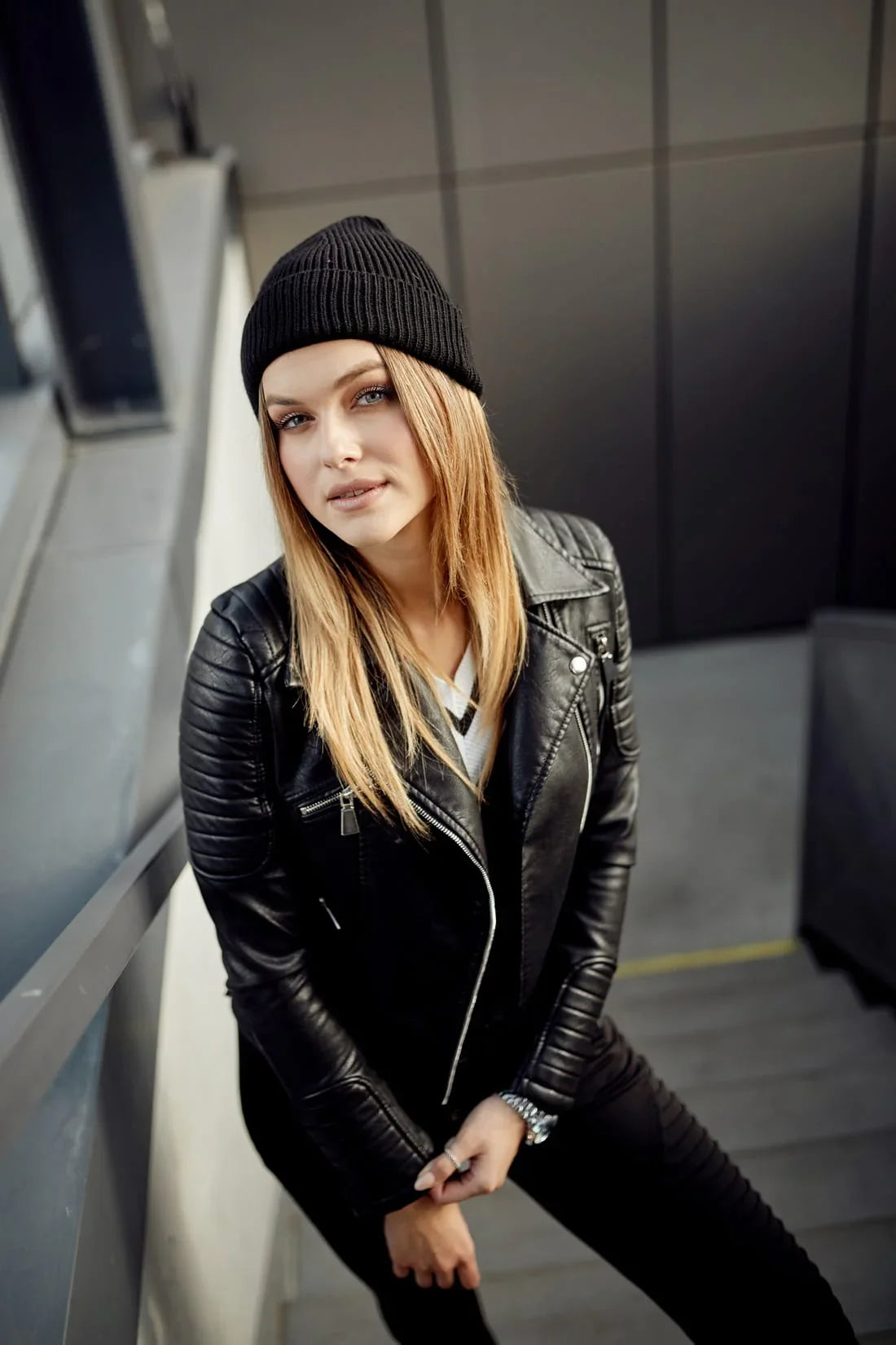 Women's folded hat, black C74 - Which Mark