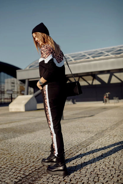 Women's folded hat, black C74 - Which Mark