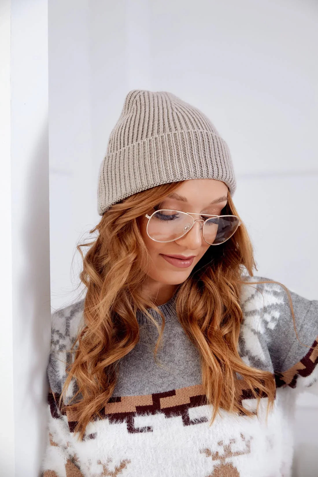 Women's cap with cappuccino C74 - Which Mark