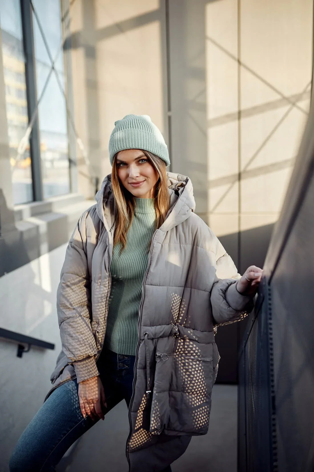 Women's cap with a turn-up, olive C74 - Which Mark