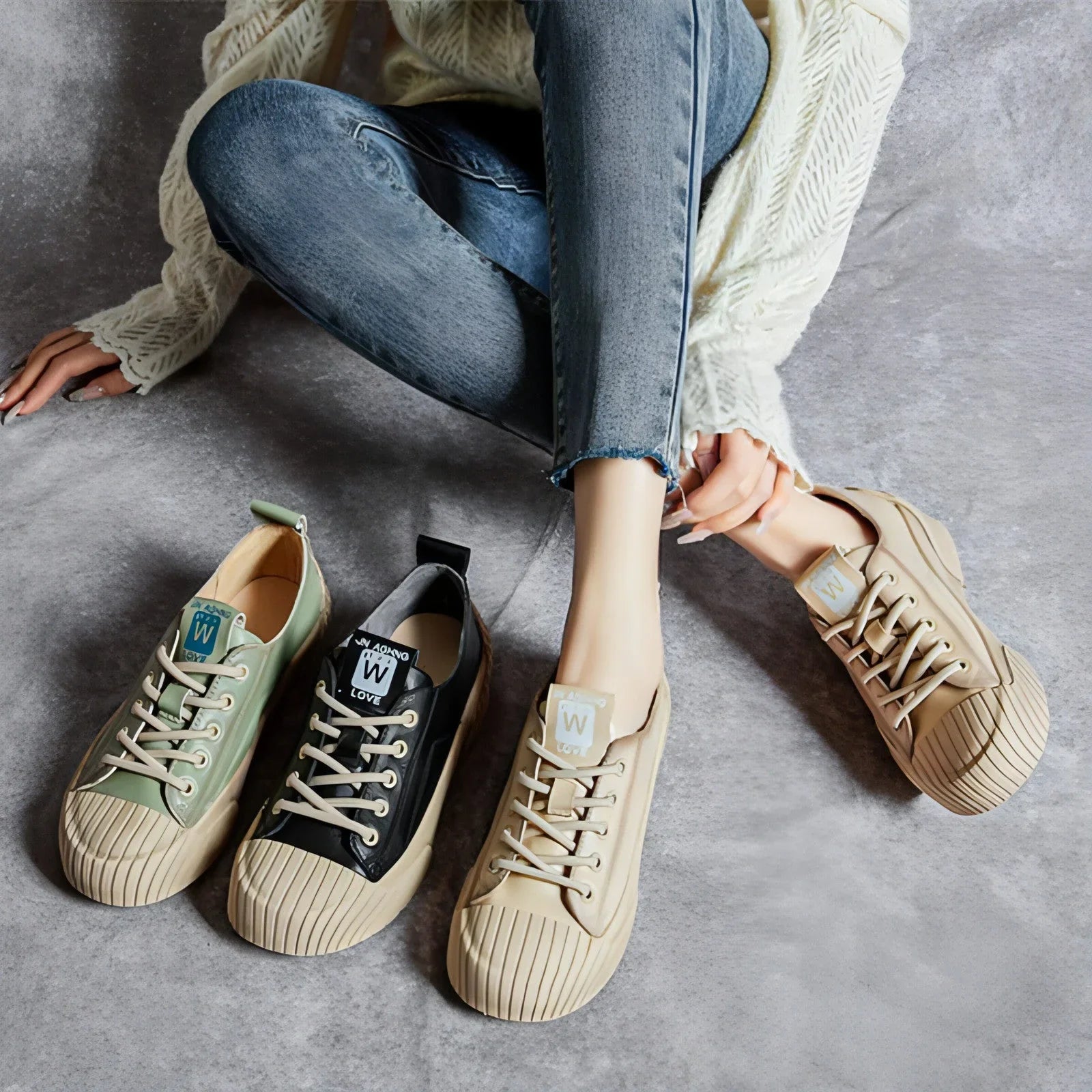 Women's Soft Bottom Skateboard Shoes All-Match Platform Lace-up - Which Mark