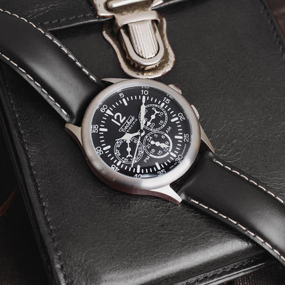 39.5mm navigation watch with strap in black tuscan leather - Which Mark