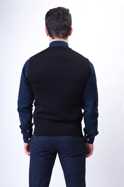 Wakerlook Sleeveless Black Sweater - Which Mark