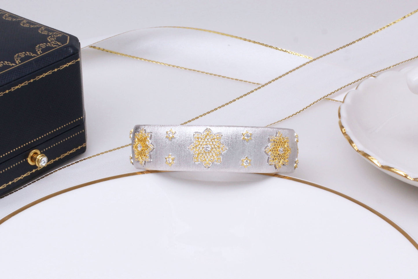 925 Silver Gold Plated Divided Snowflake Bracelet - Which Mark