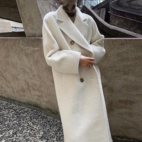 Solid Sail Sheep Camel Coat – Luxury & Warmth for Winter Elegance - Which Mark