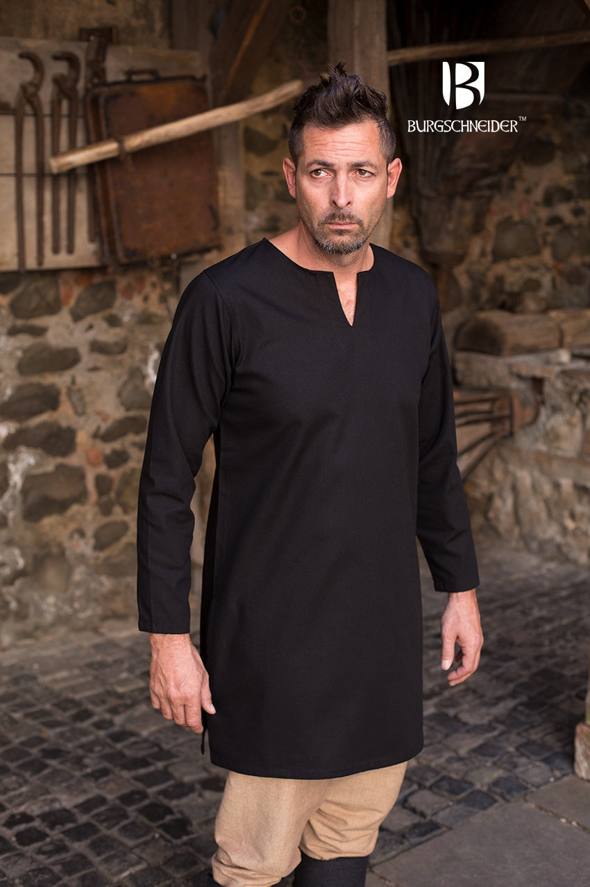 Under Tunic Leif Black - Which Mark